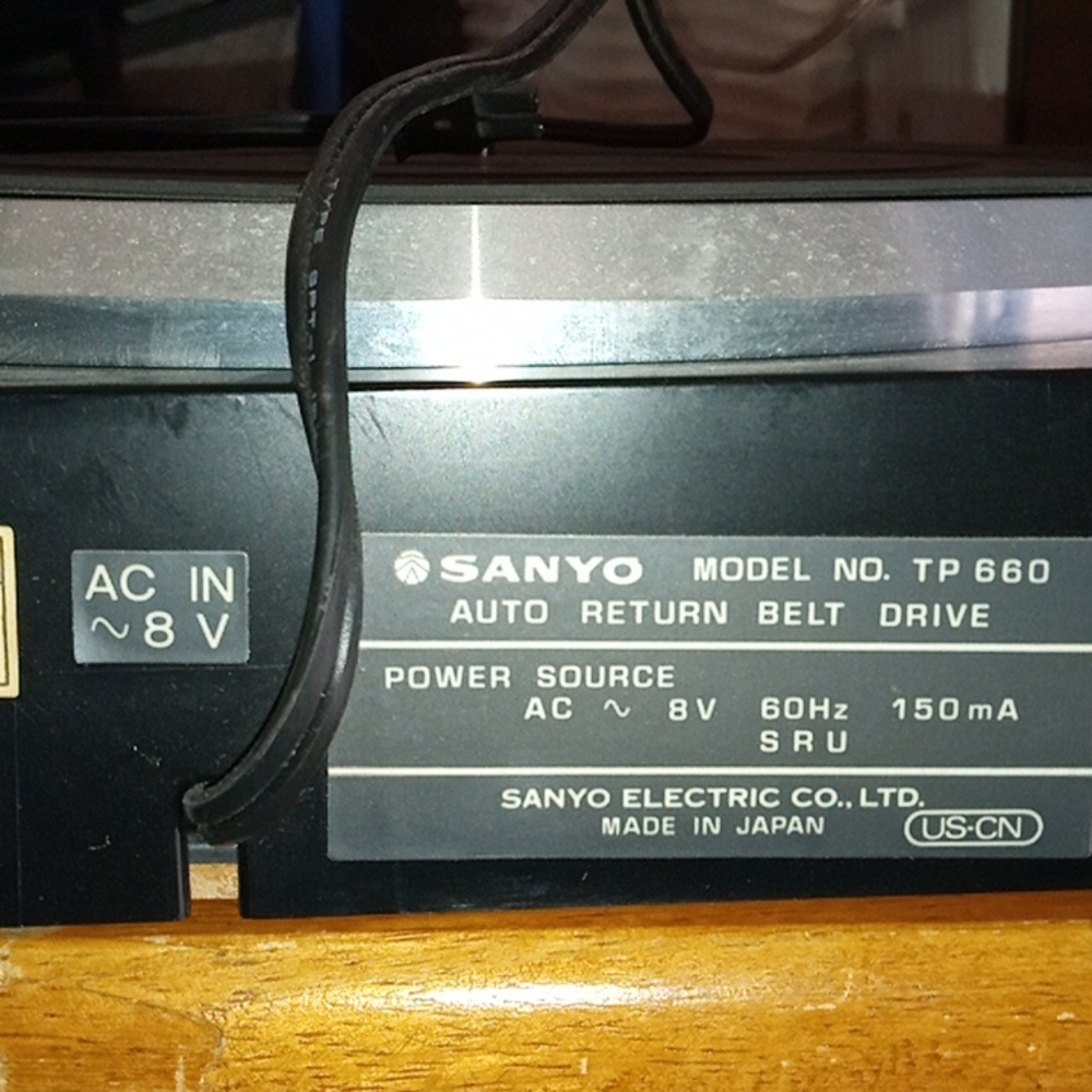 1980Sanyo phonograph